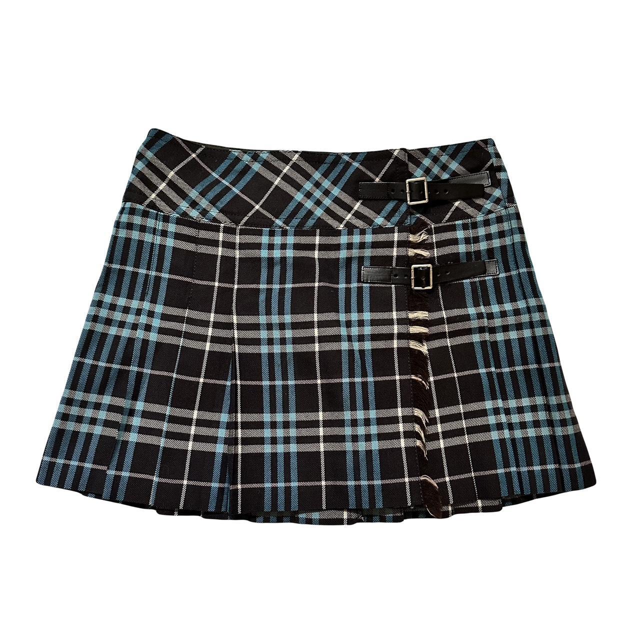 Burberry clearance buckle skirt