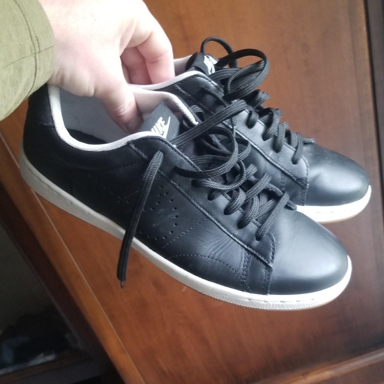 nike leather classic ultra sneakers