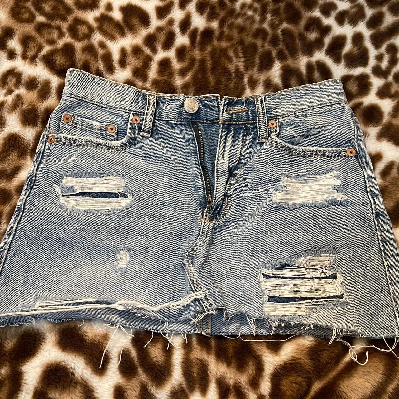 item listed by intrestsworld