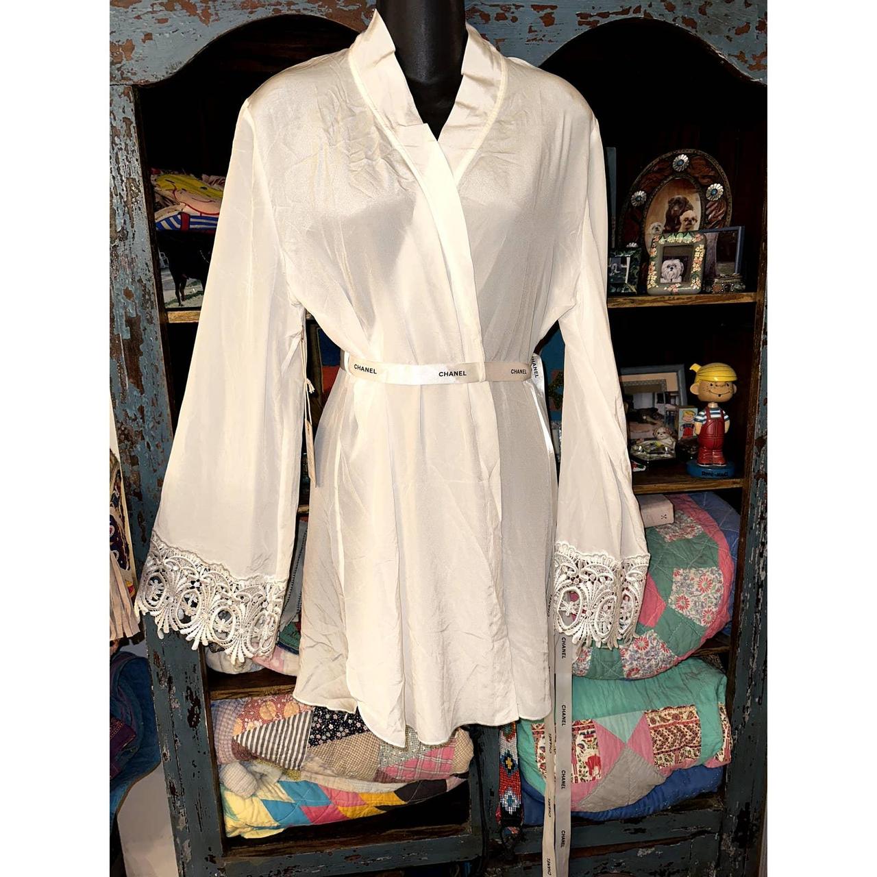 Stone Cold Fox Women's White Robe