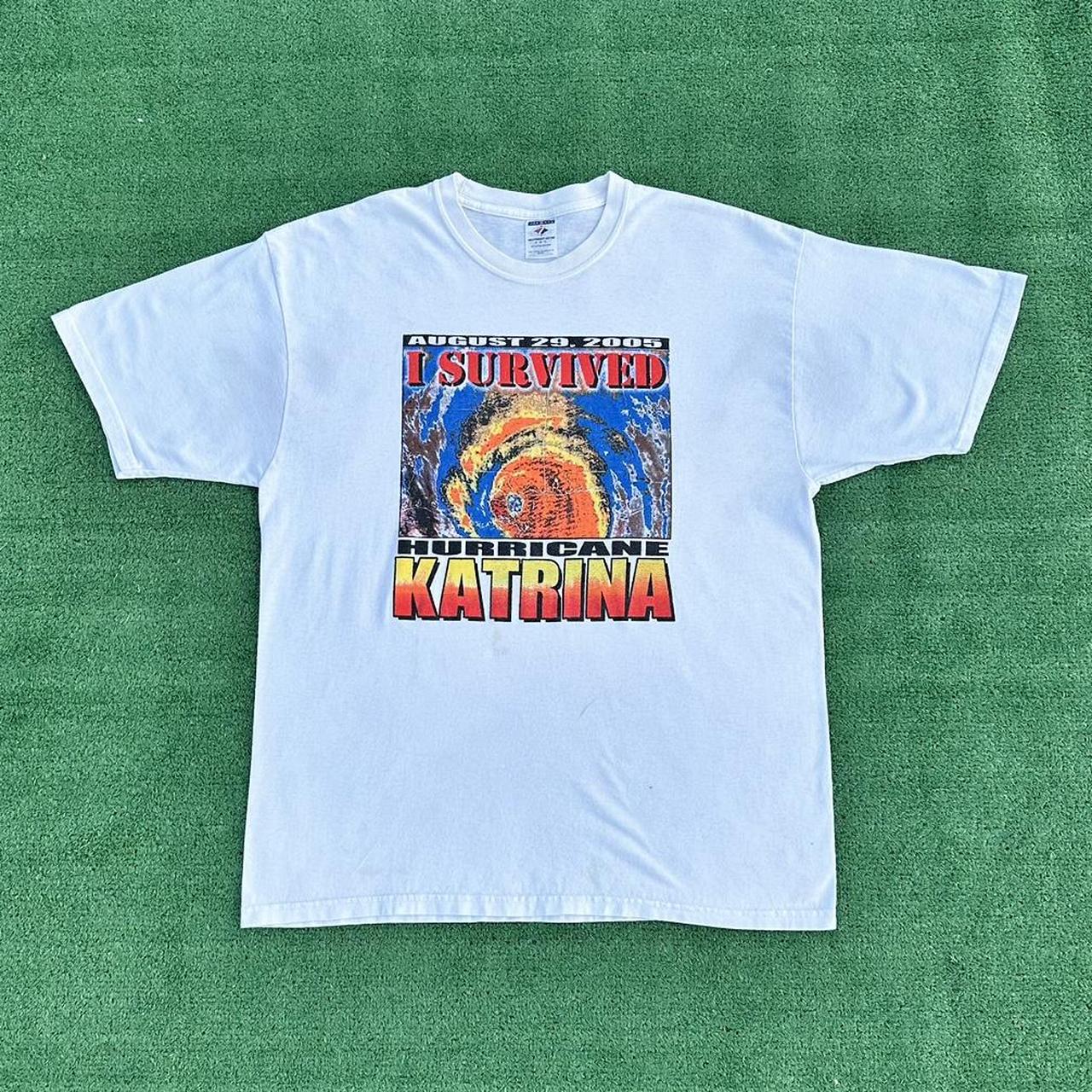 Vintage “I Survived Hurricane Depop