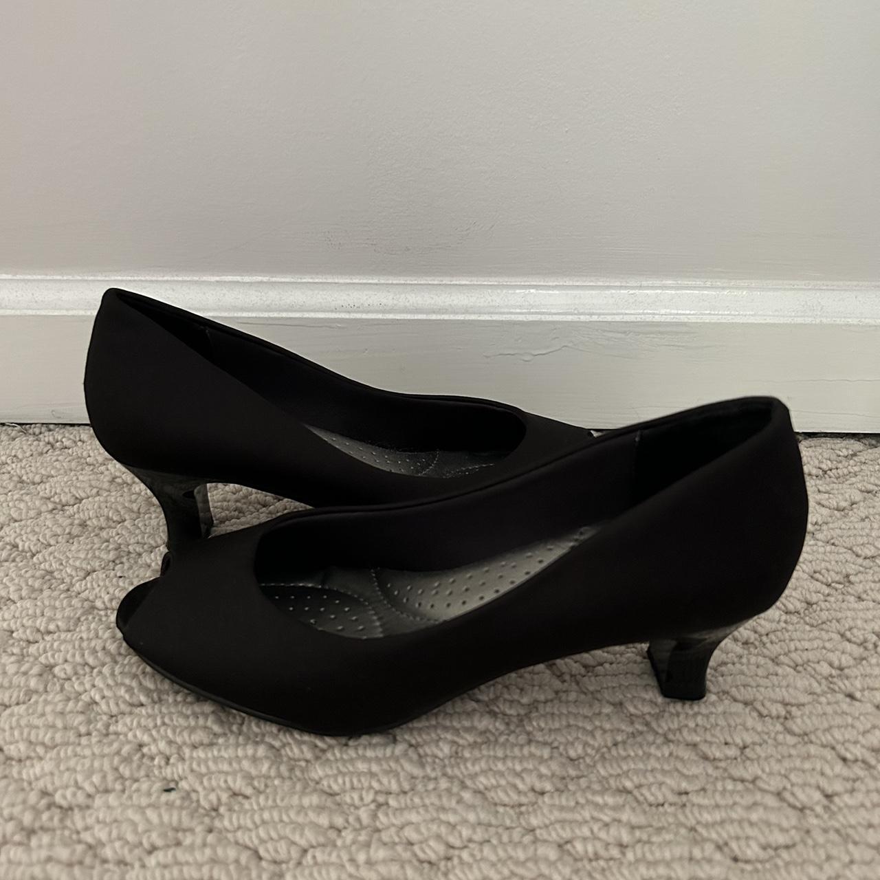 Arabella Women's Black Courts