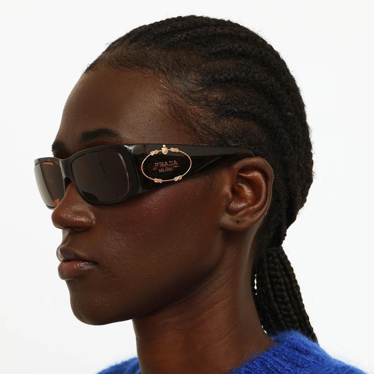 Prada d hotsell frame sunglasses