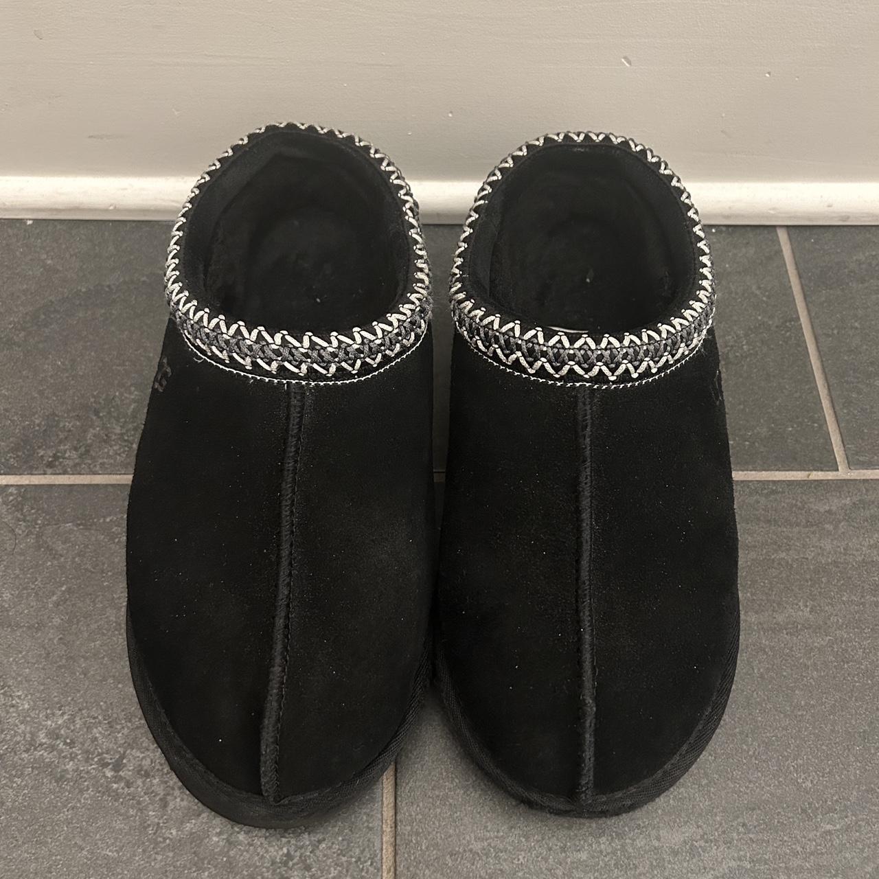 uggs black tasman