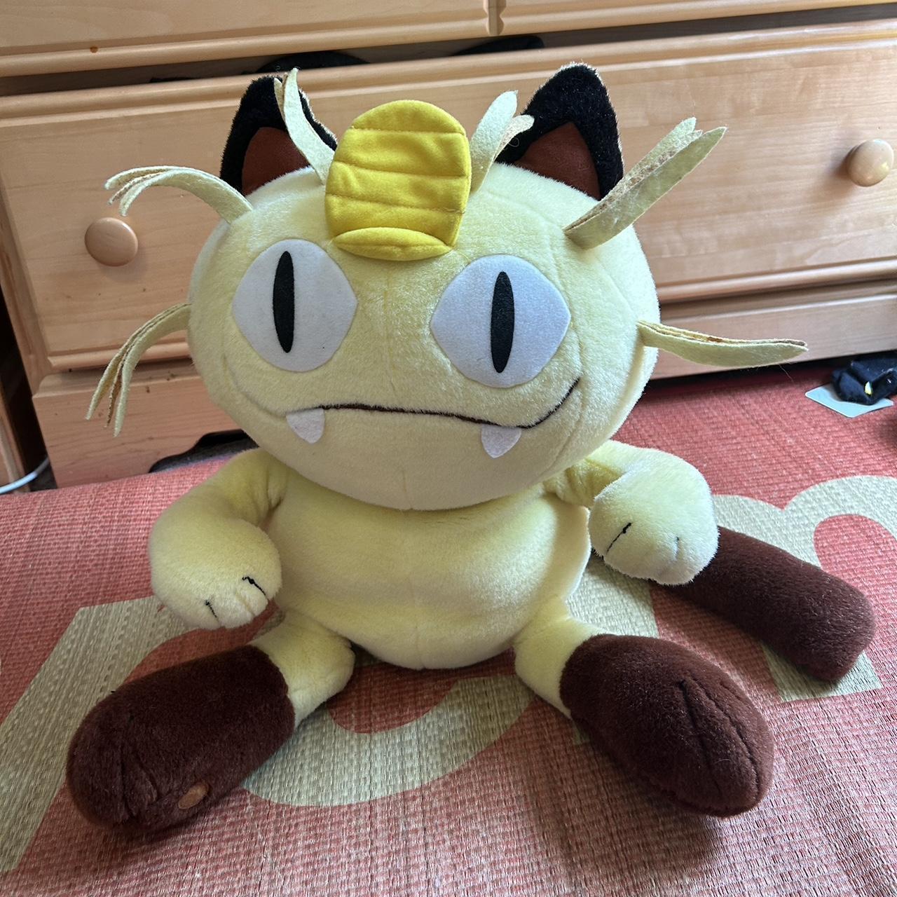 Jumbo Vintag Meowth popular Plush