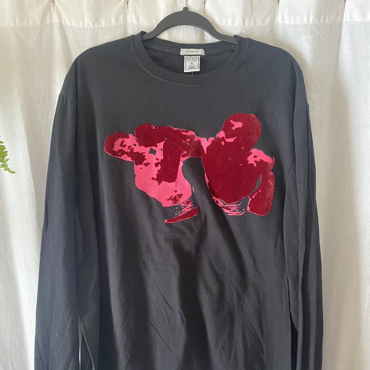 Old Navy Men's Black and Red T-shirt | Depop