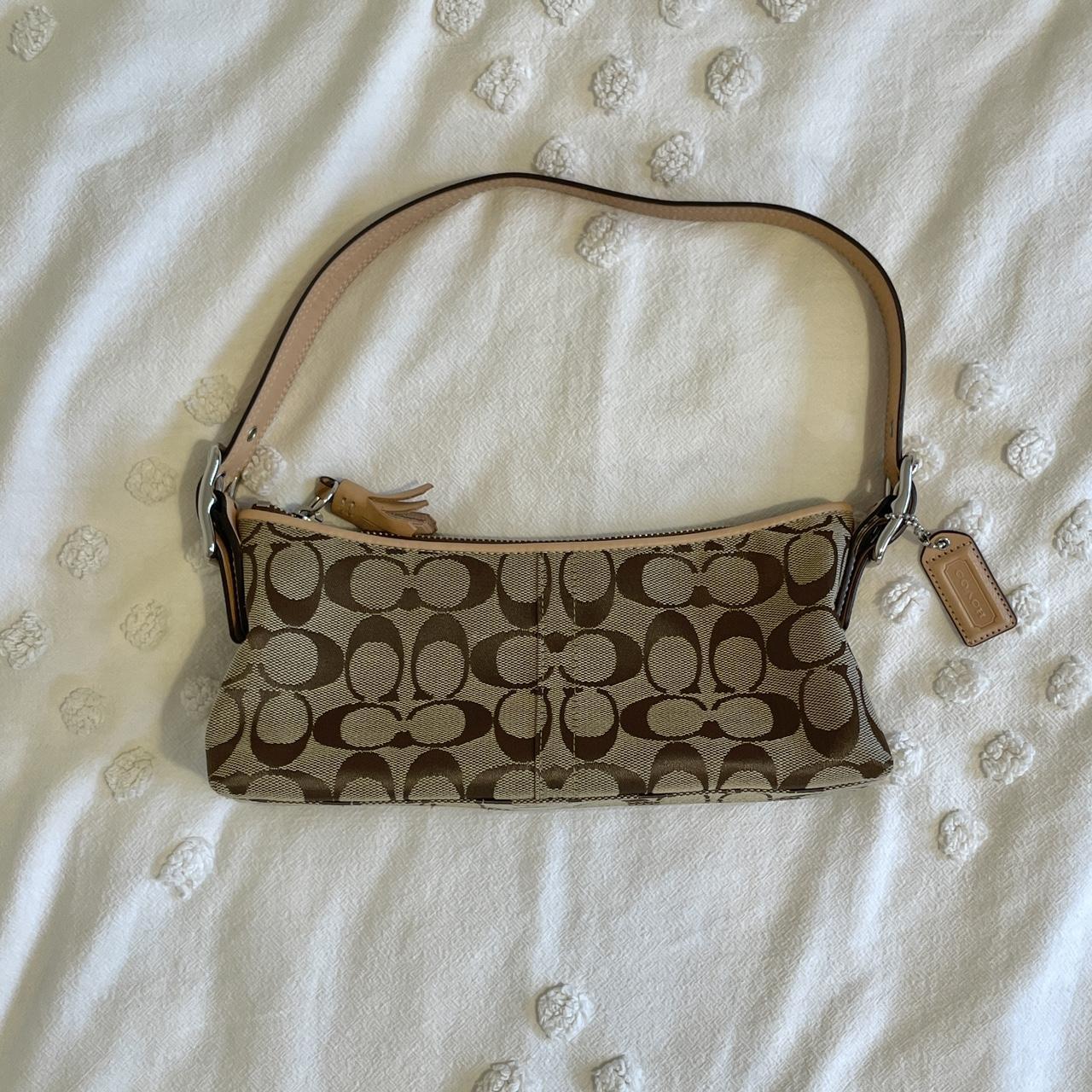 vintage 2000s coach classic shoulder bag 🤎🤎🤎 such a... - Depop