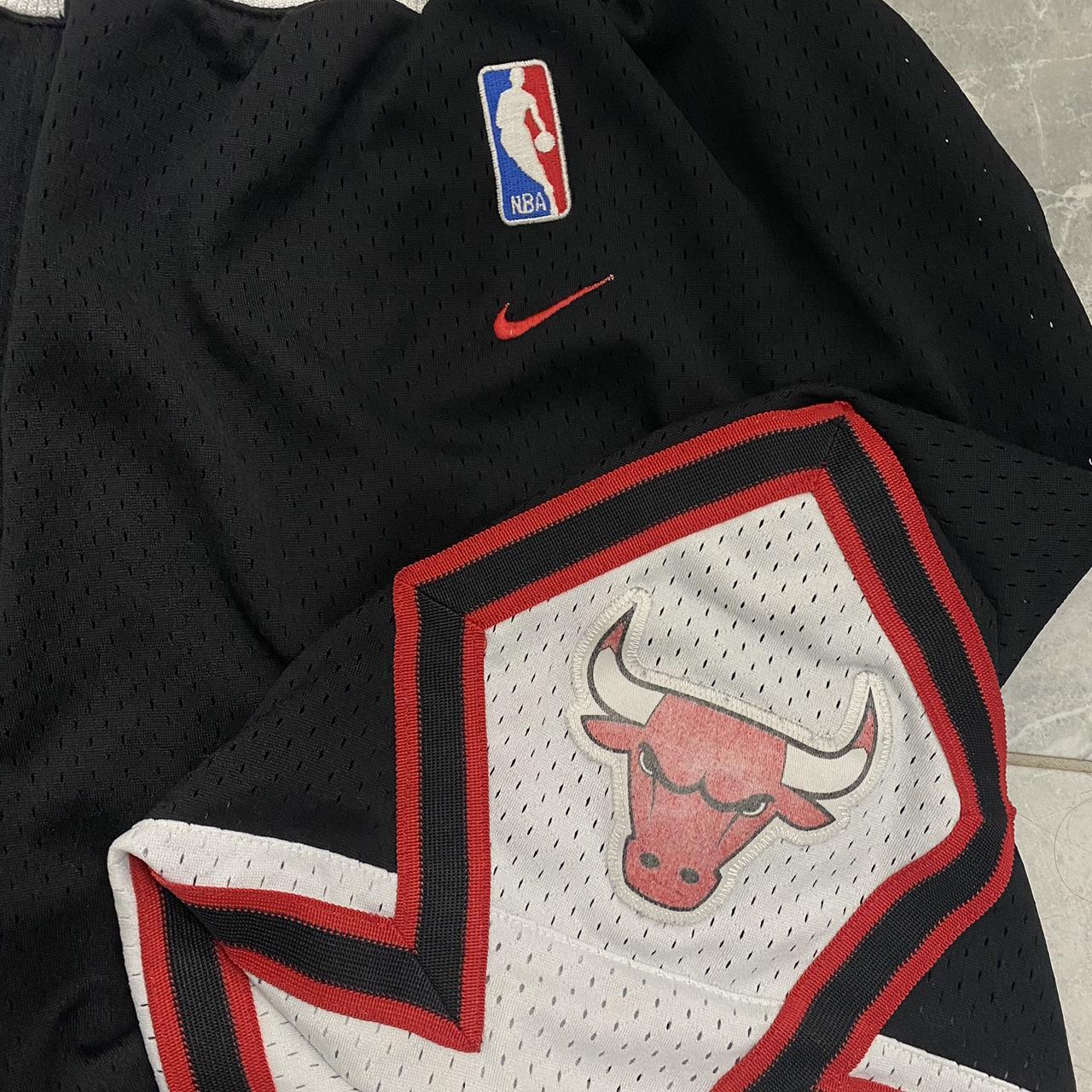 Y2K NBA CHICAGO BULLS NIKE BASKETBALL SHORTS in - Depop