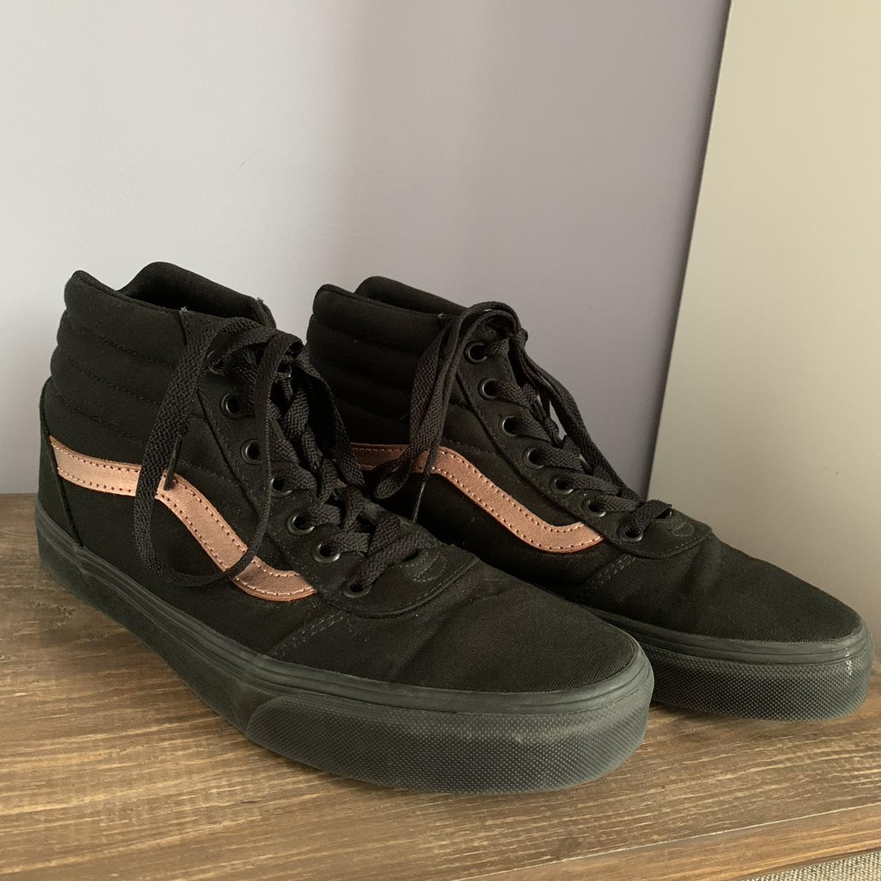 Black vans 2025 with rose gold