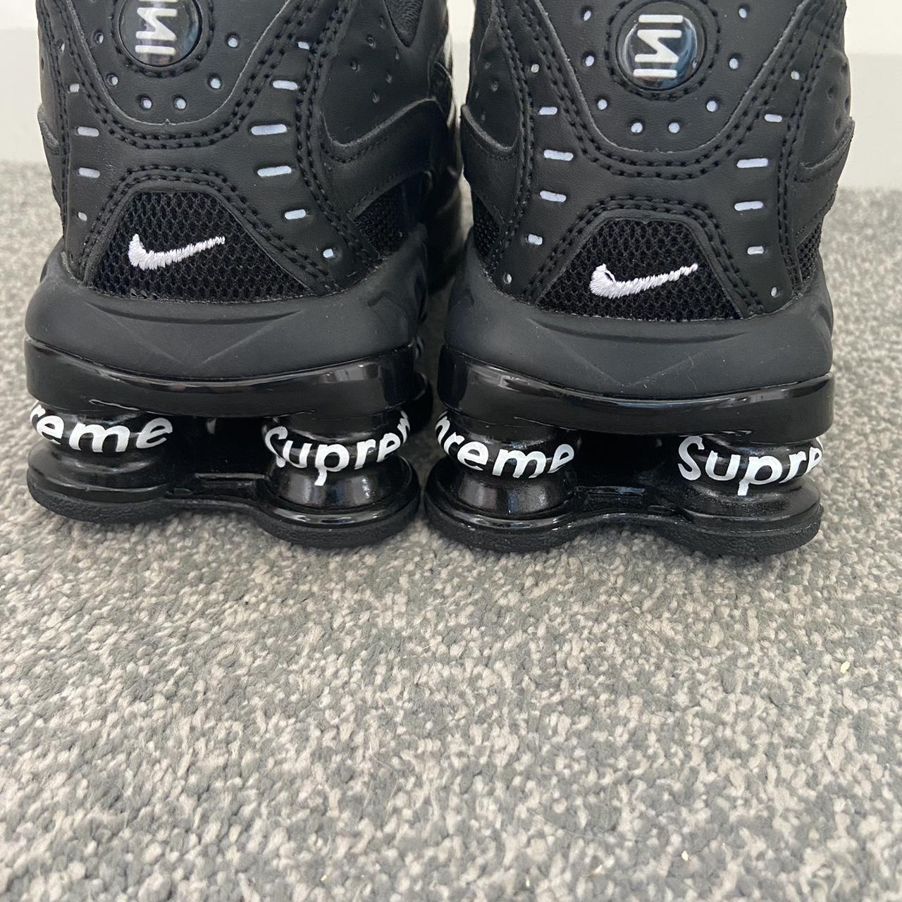 nike supreme black shoes