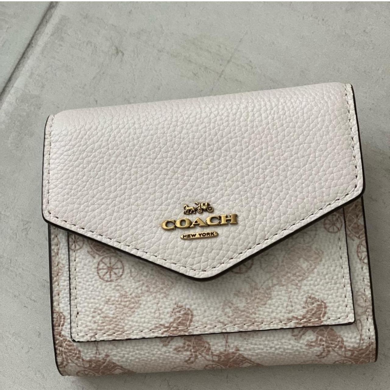 Small white deals coach wallet