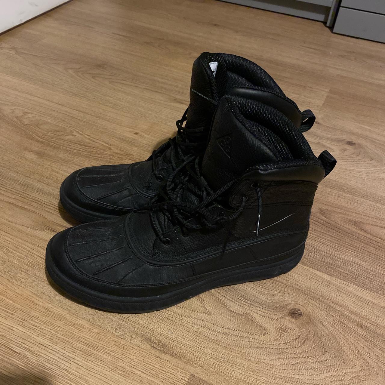 cheap black nike boots