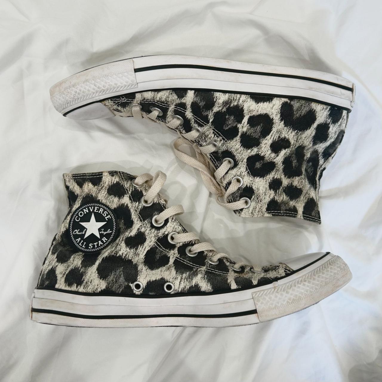 Cheetah converse best sale