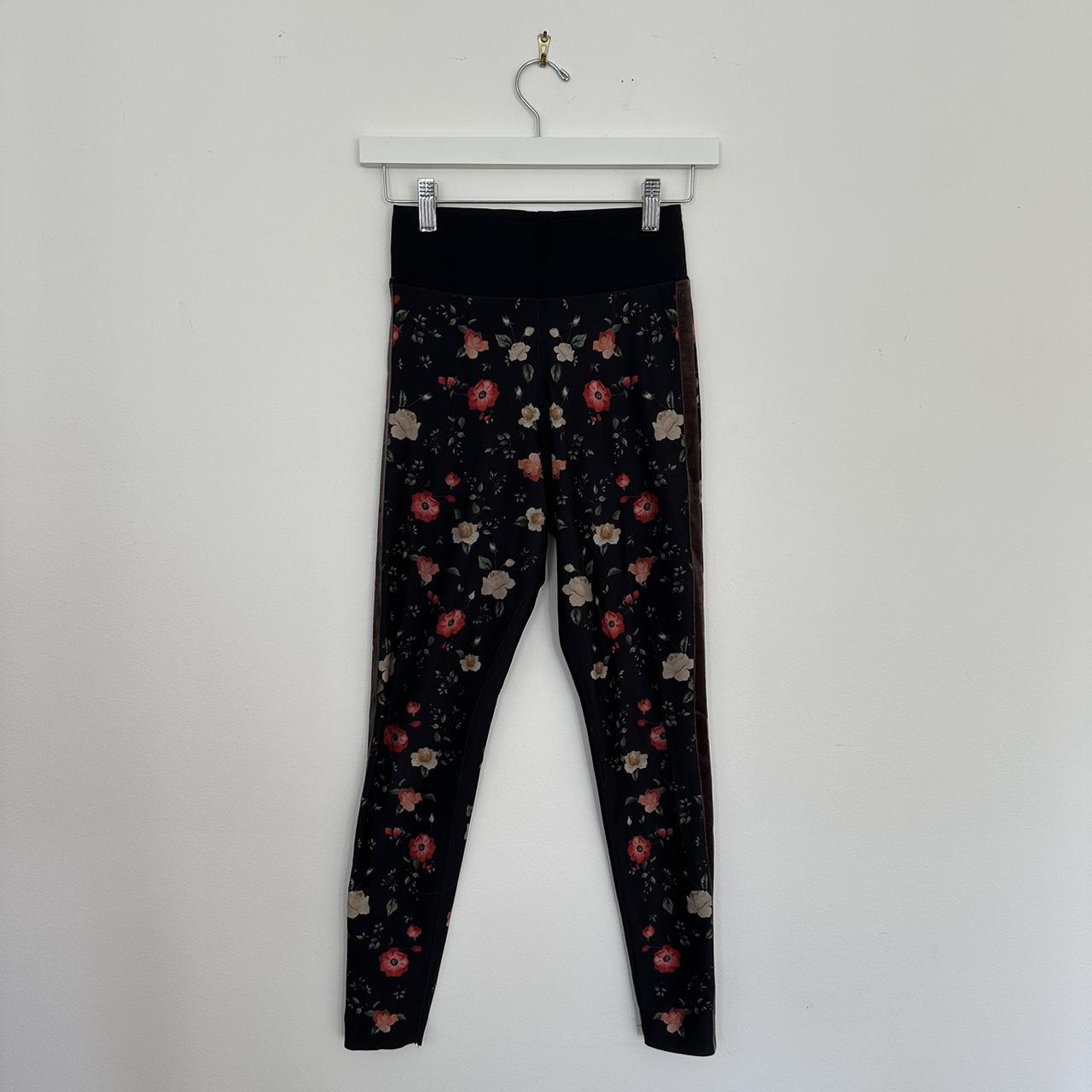 Ultracor clearance floral leggings