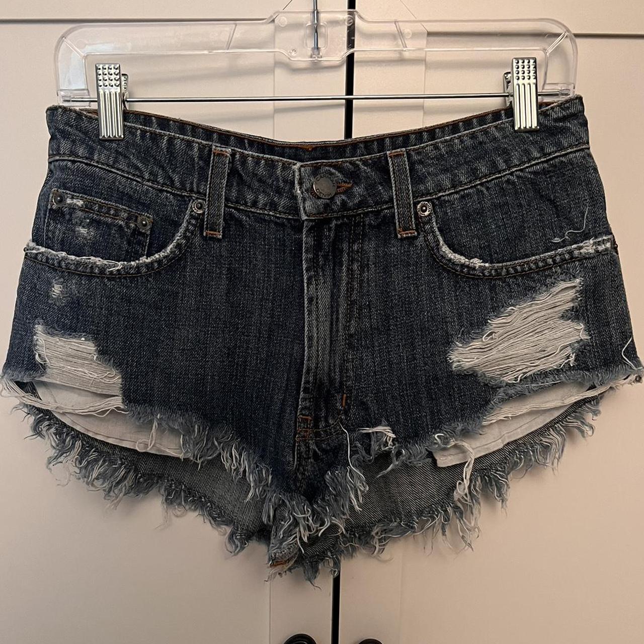 Los feliz destroyed 2024 black denim shorts