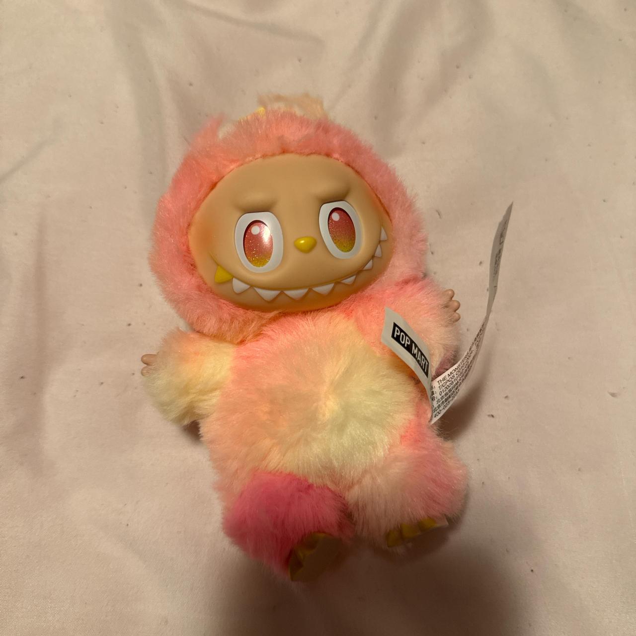item listed by emilyc037