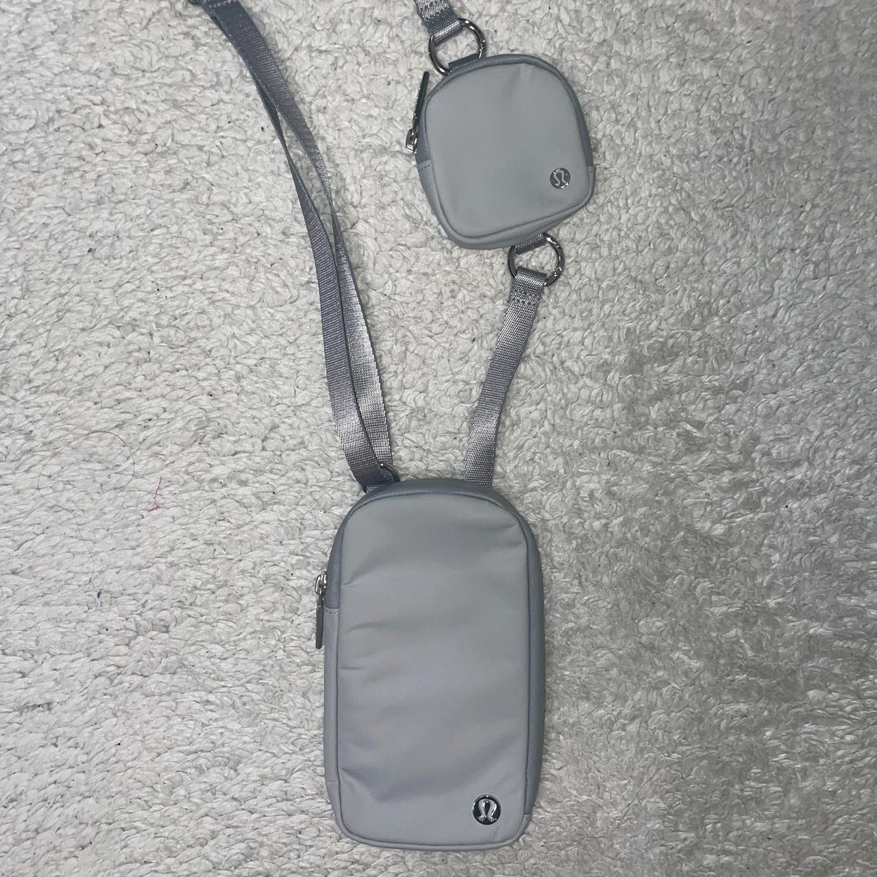 Lululemon Women's Grey Bag | Depop