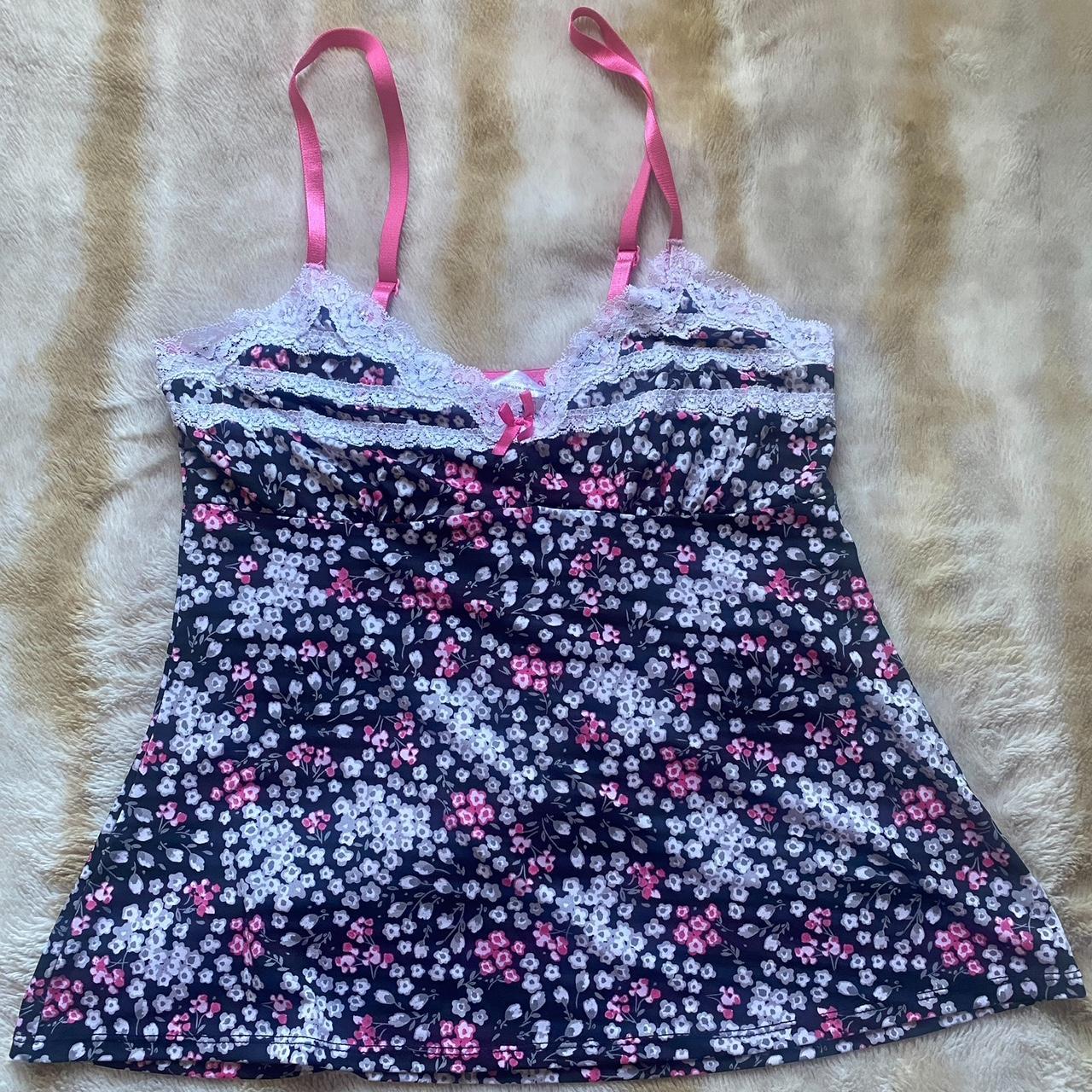 Lacey cami top -super cute and breathable -no... - Depop