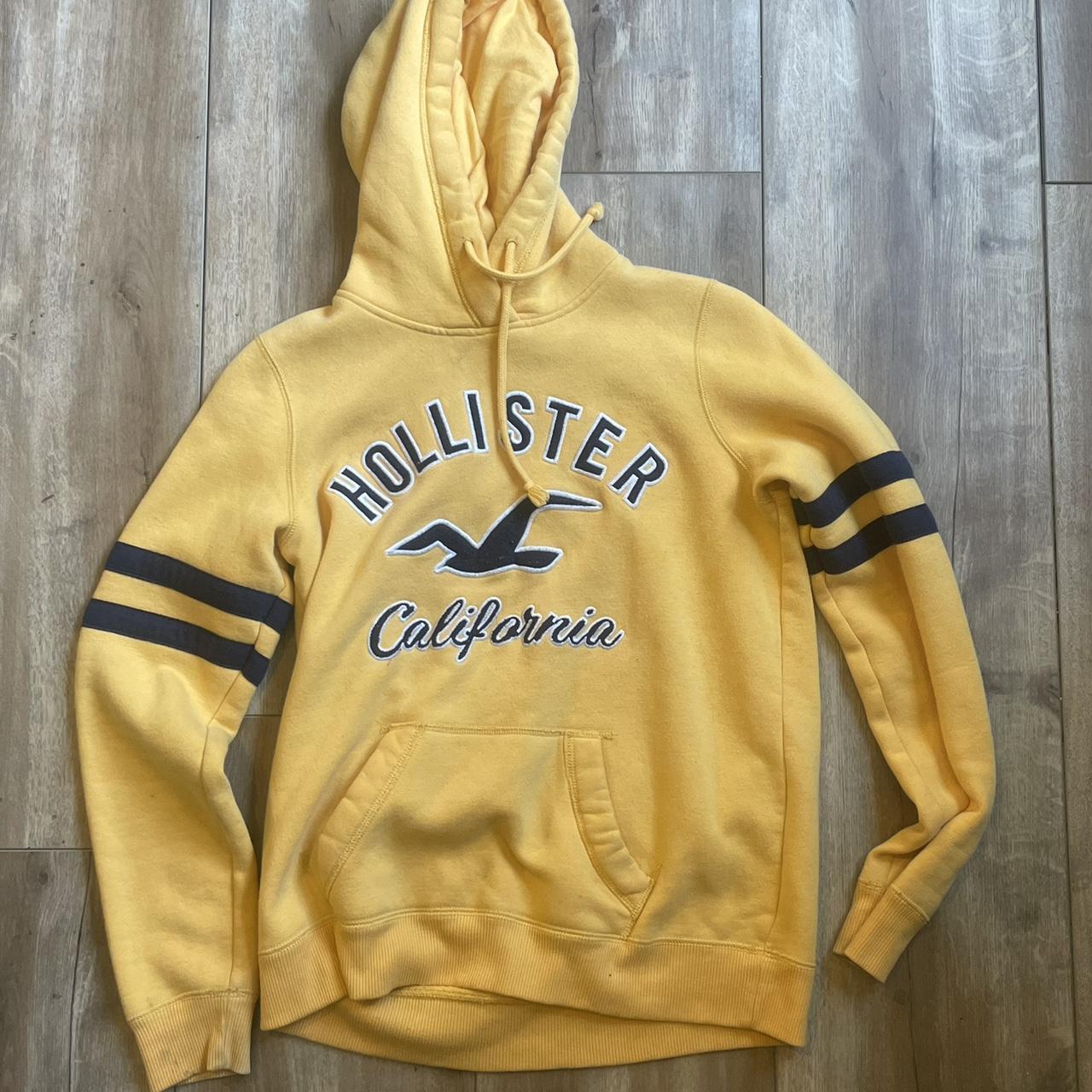 Hollister shop hoodie yellow