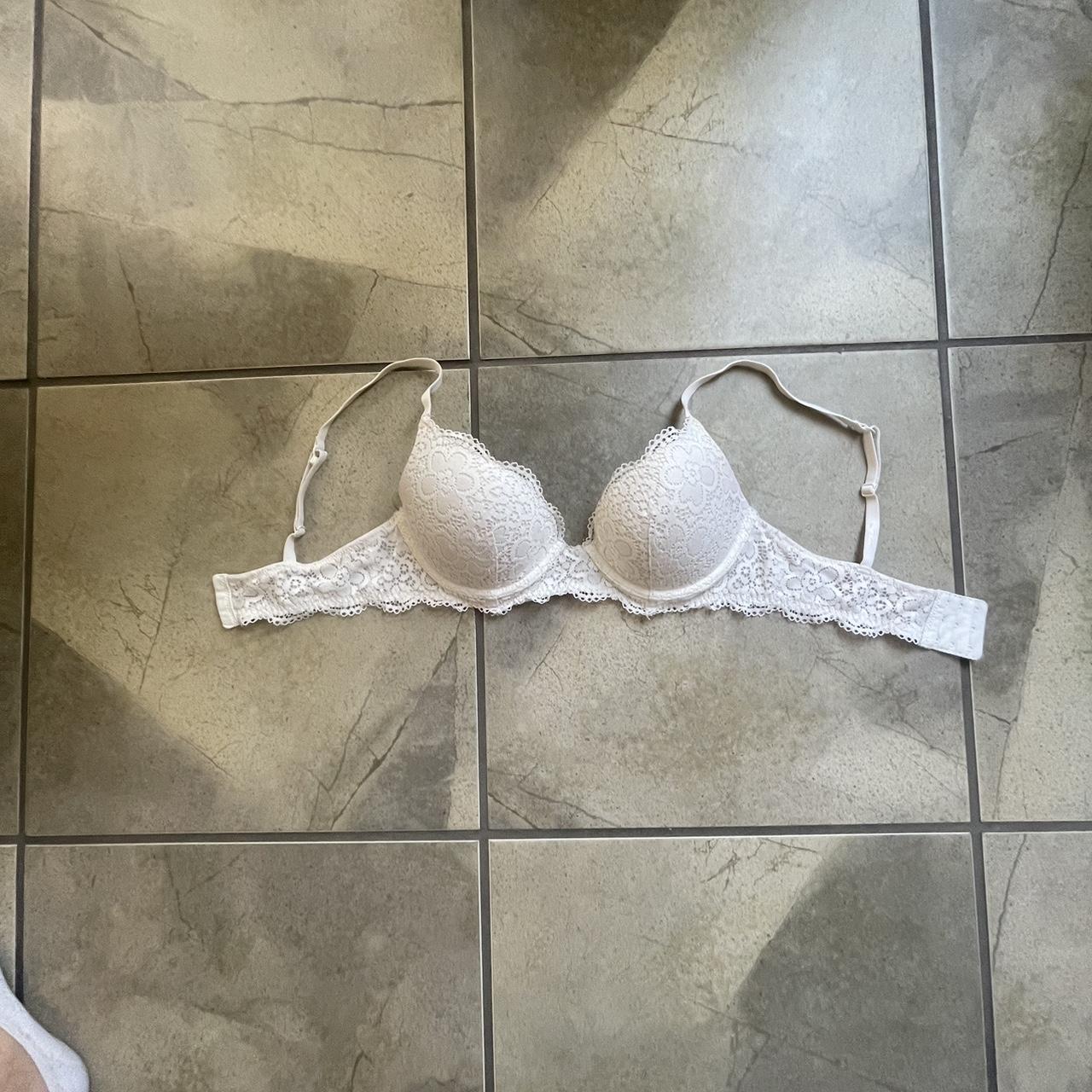 Aerie Women's White Bra Depop