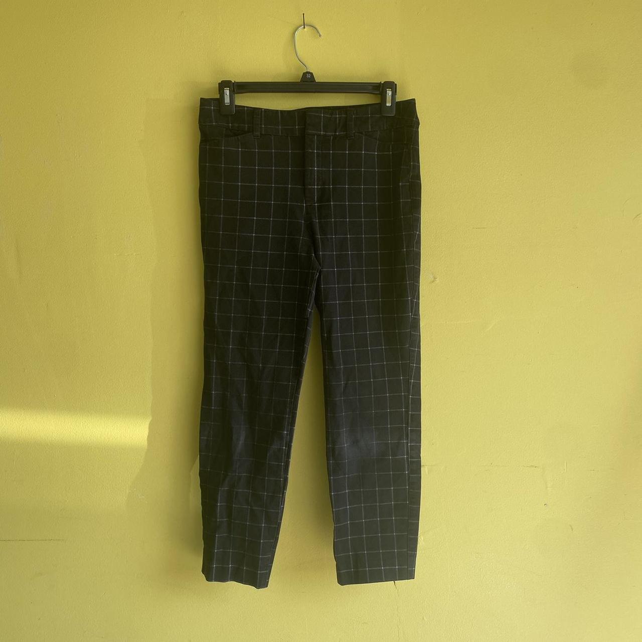 Old Navy Women's Black and White Trousers Depop