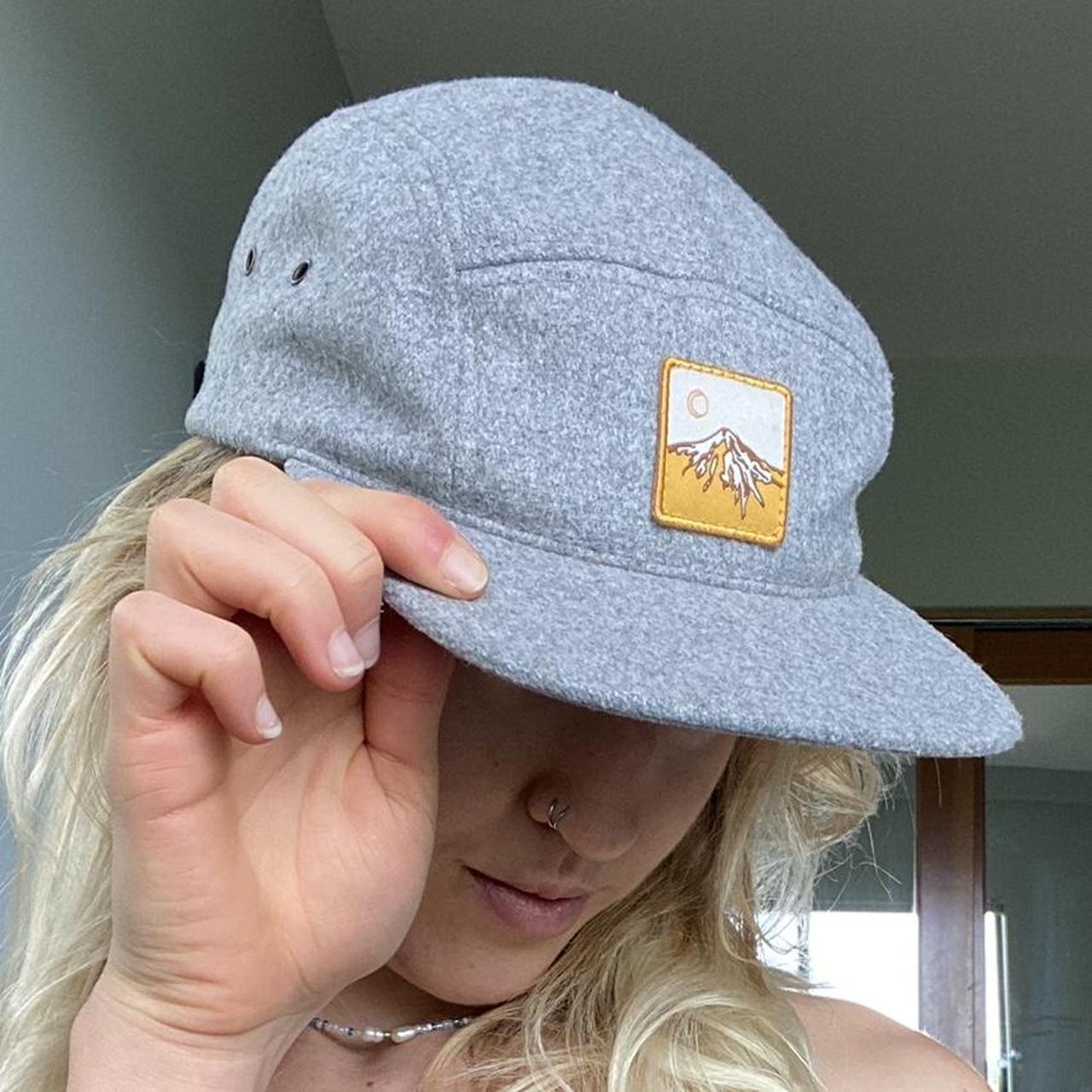 5 panel mountain hat !! perfect for the granola... Depop