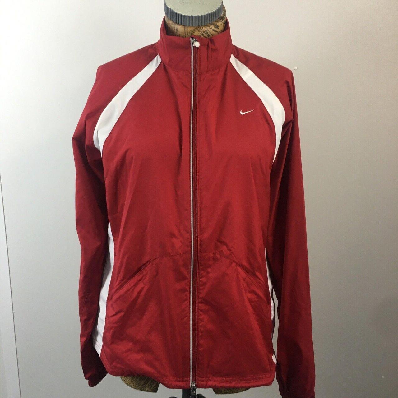 Nike windbreaker youth xl hotsell