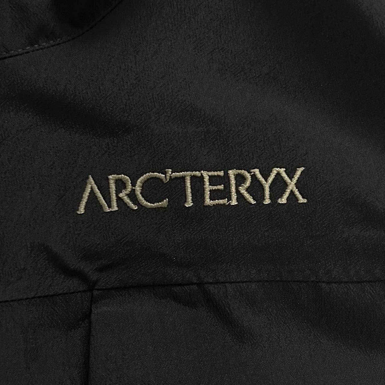 Arc'teryx Men's Black Jacket | Depop