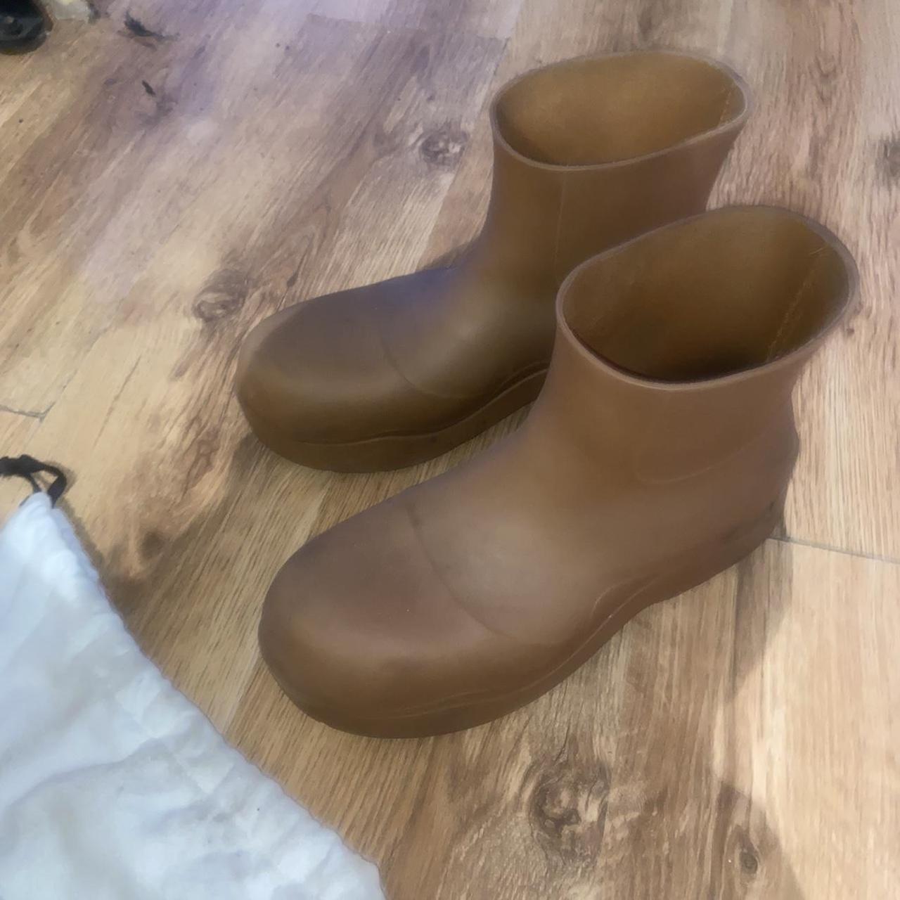 Bottega veneta puddle boots Biege sand Uk9 eu Depop