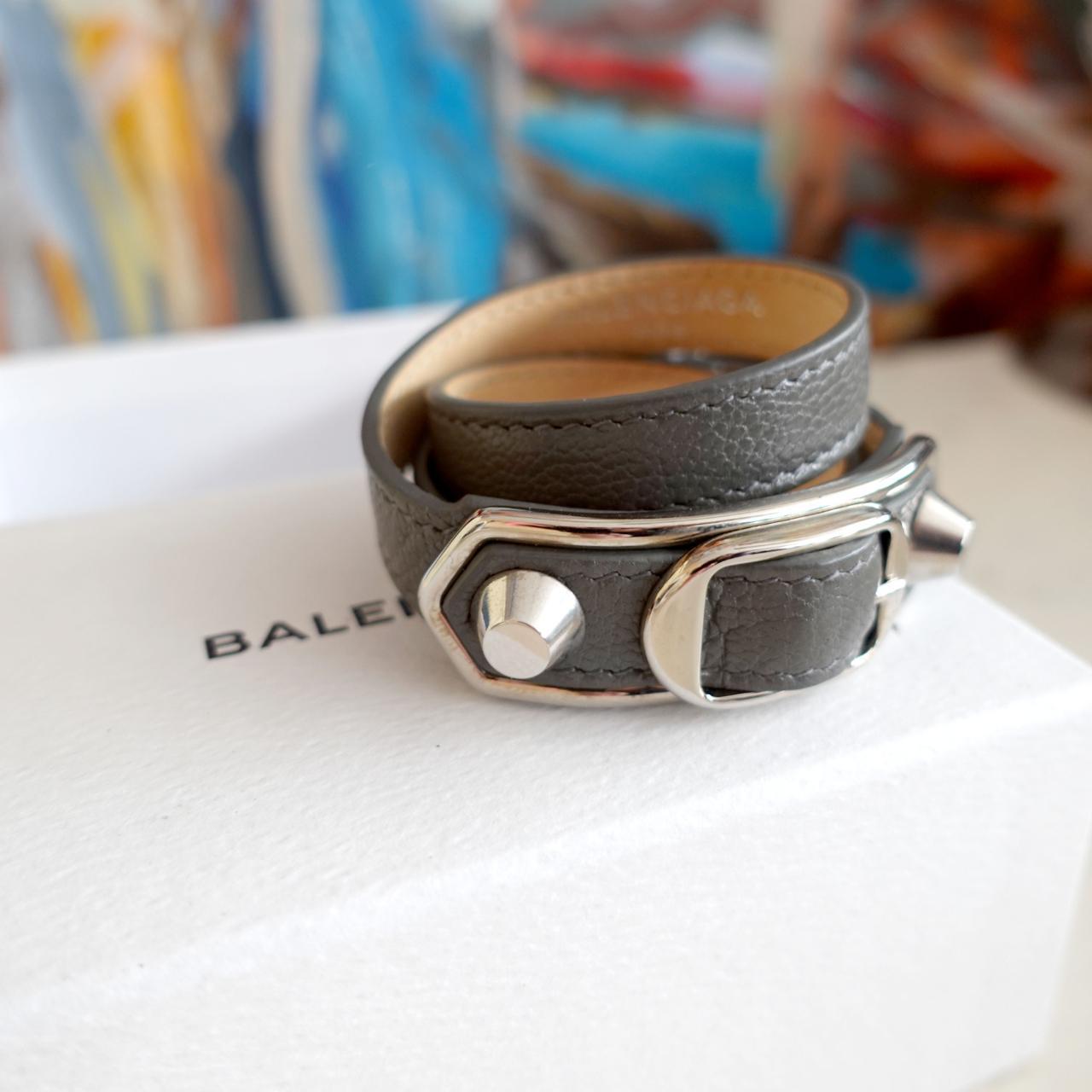 キ*ノ様 Balenciaga triple leather bracelets キ*ノ様 Balenciaga triple leather bracelets - メルカリ