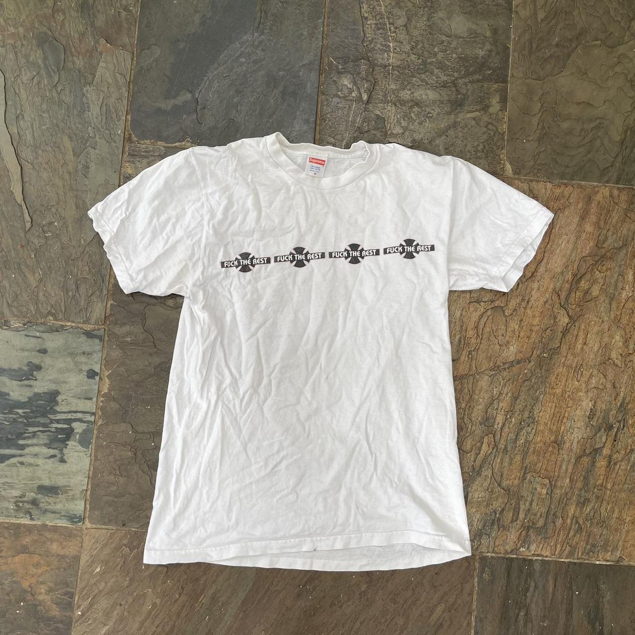 好評新品supreme/Independent T ホワイト Lサイズ Tシャツ/カットソー(半袖/袖なし)
