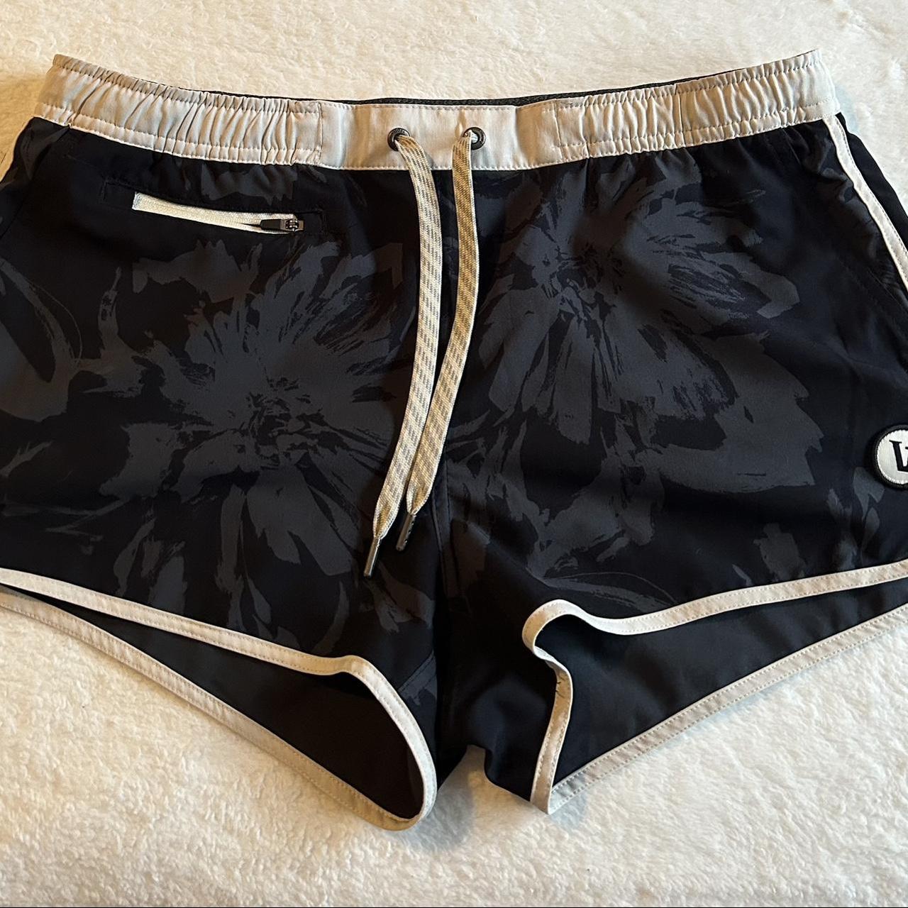 Vuori Women's Black and Grey Shorts Depop