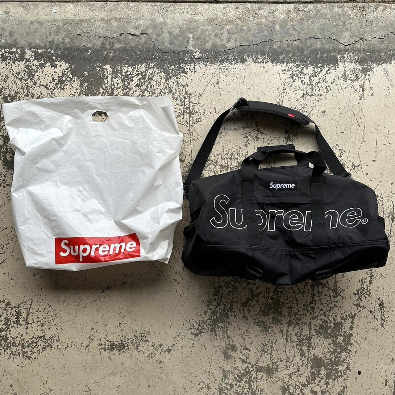 Supreme FW 18 duffle bag. Bags