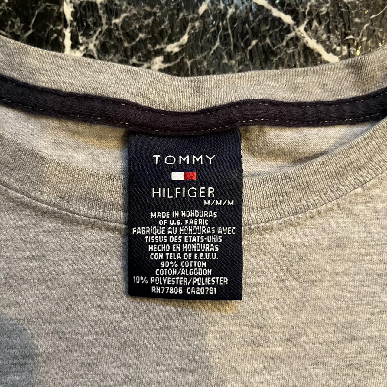 Tommy Hilfiger Men's Grey and Black T-shirt | Depop