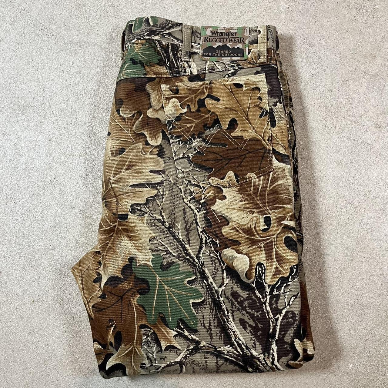 item listed by valliesvintage