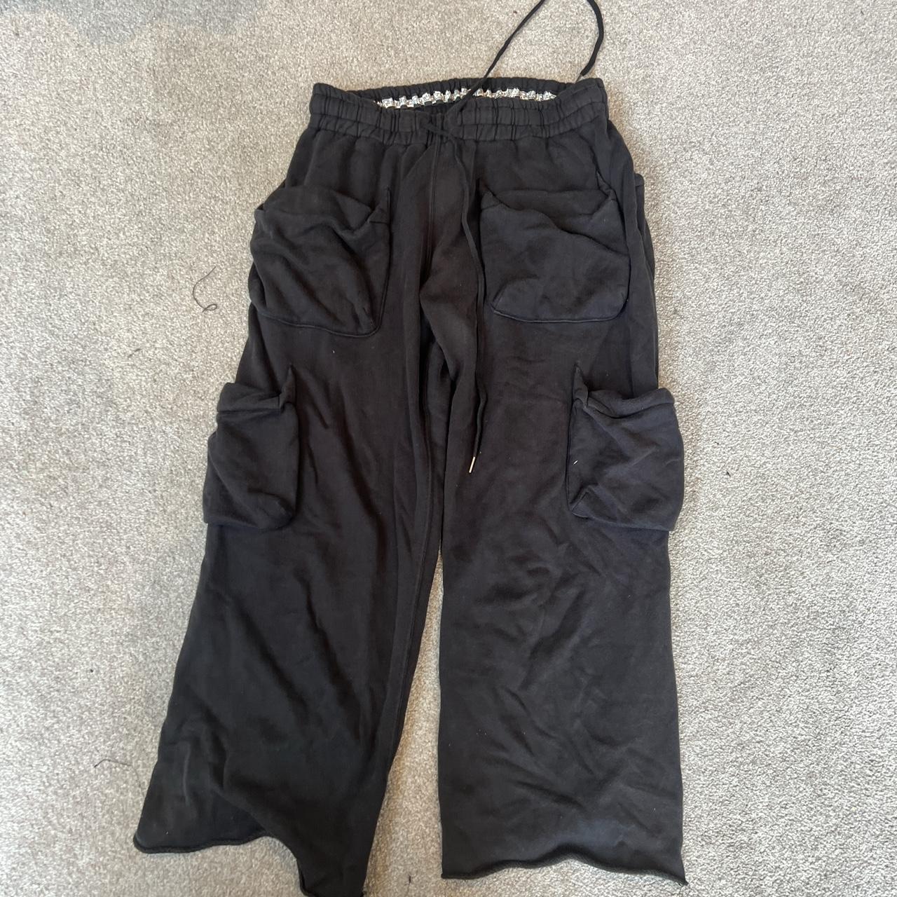 Number nine 3/4 length pants/ shorts - Depop