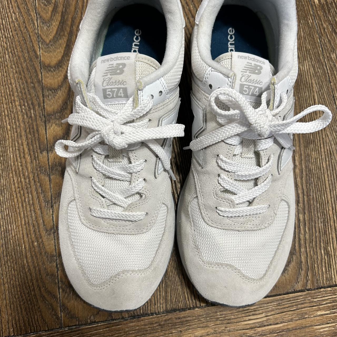 New Balance Men's White and Cream Trainers | Depop