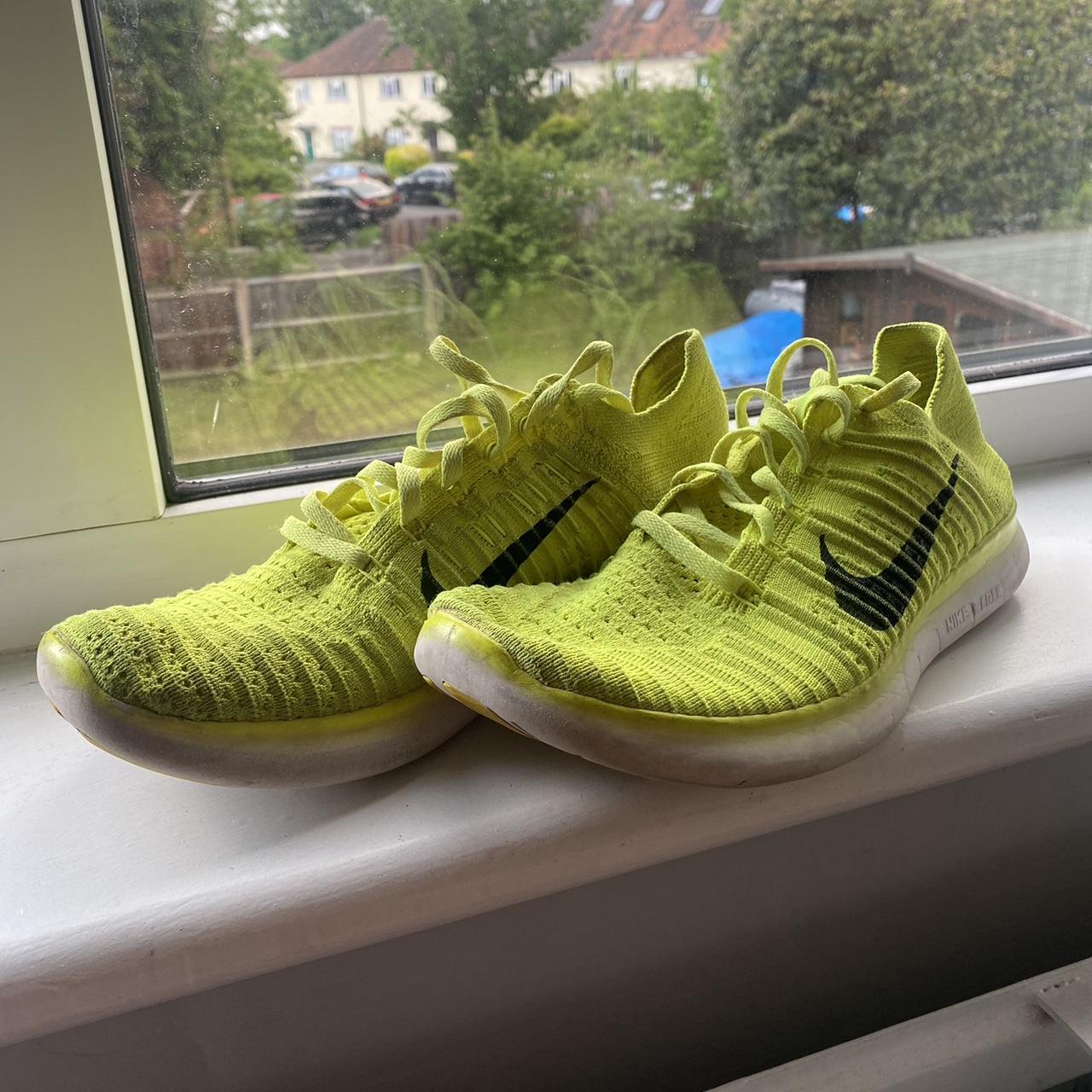 Athletic Shoes Highlighter Yellow Nike Free Runs Structure 25