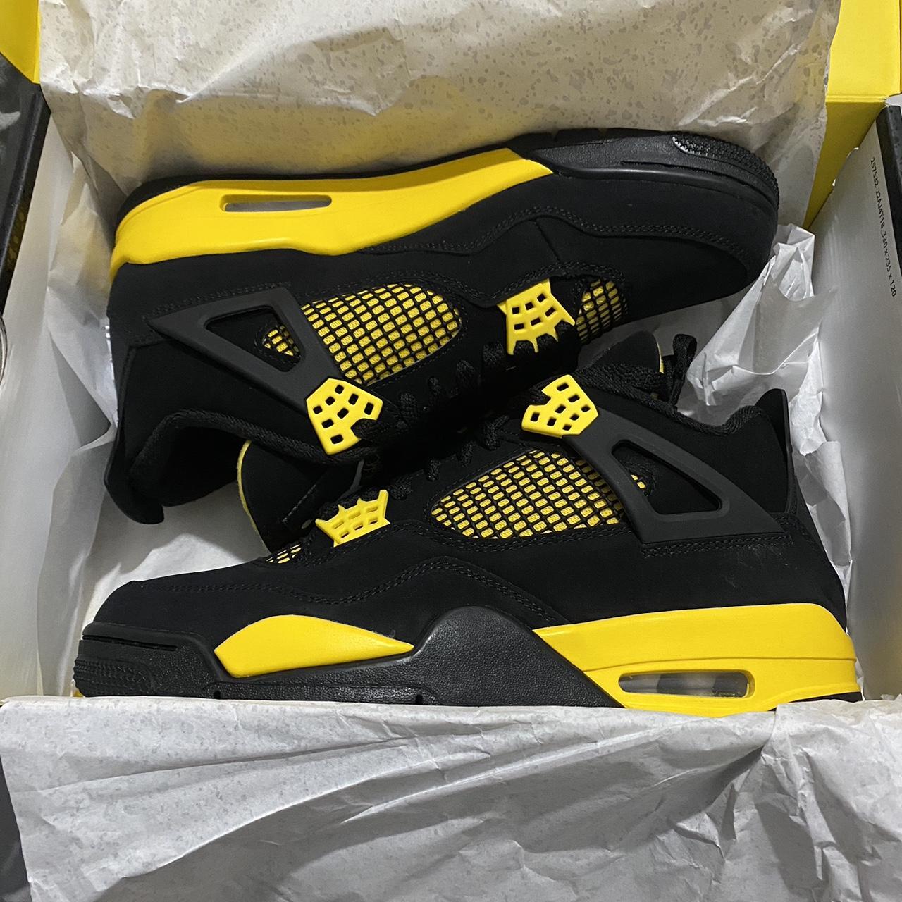 JORDAN 4 YELLOW THUNDER SIZE 8 #nike #jordan4... - Depop