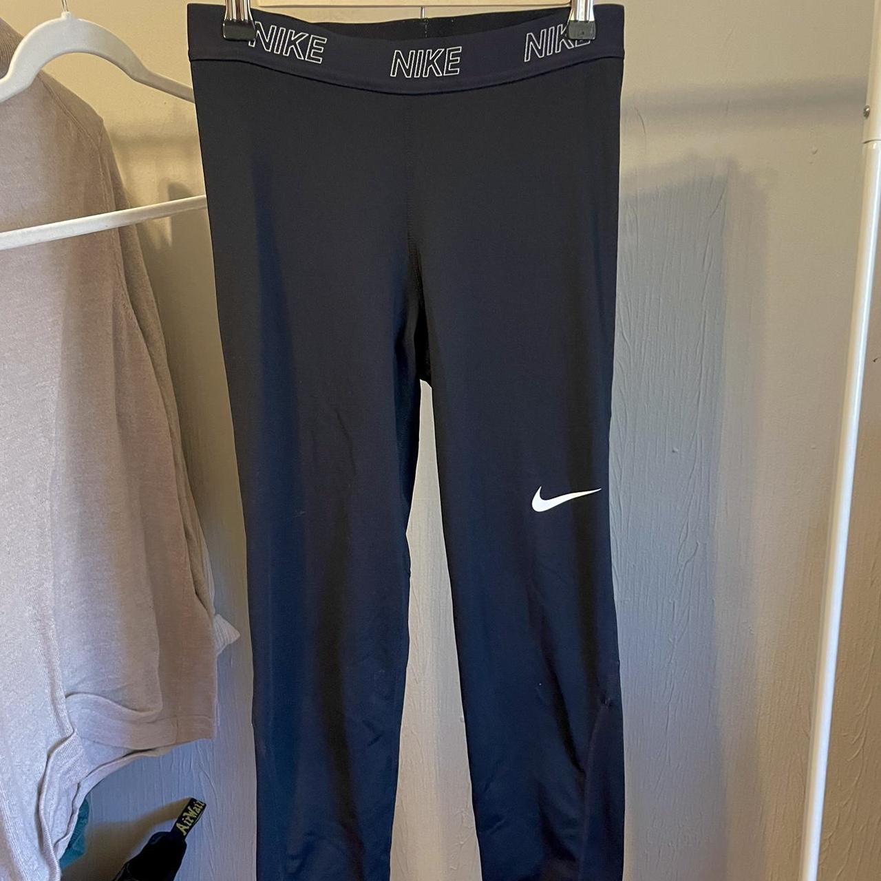 small Nike leggings - Depop