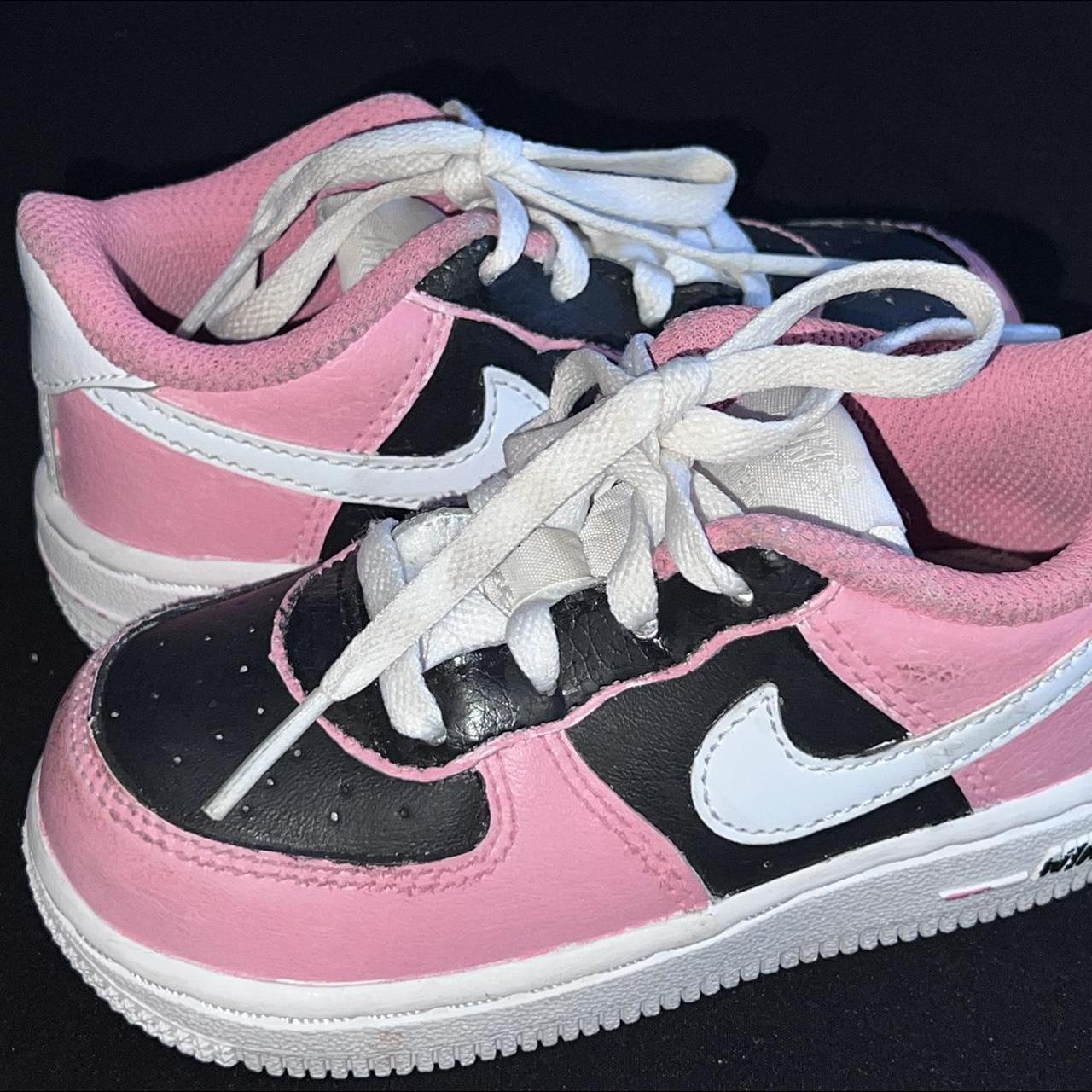 Baby pink sales air force ones