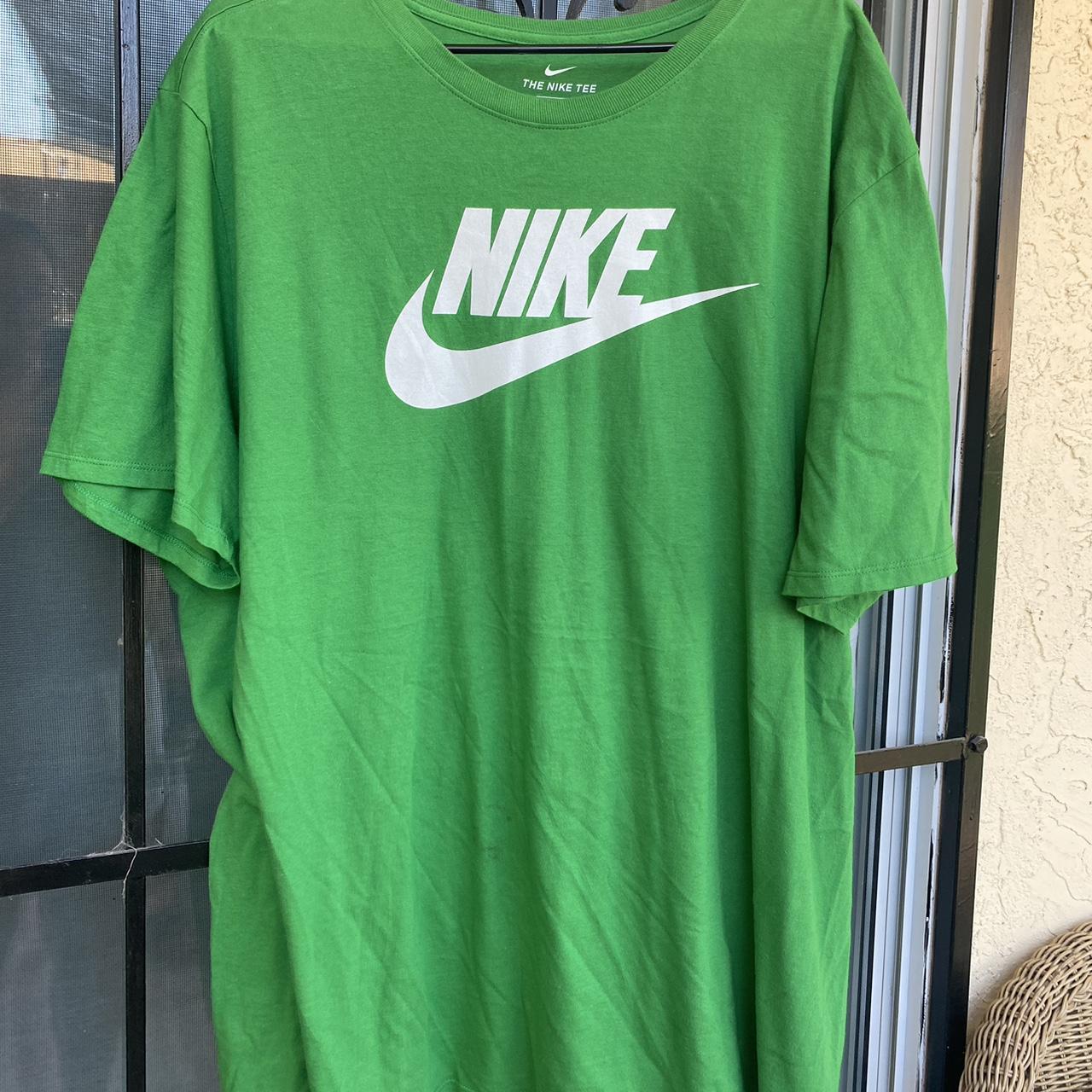 Nike Green T-shirt Men’s size XXL - Depop