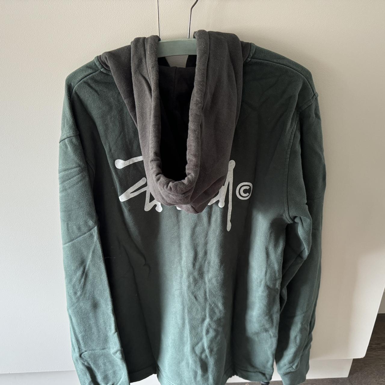 Stussy two tone hoody green Worn twice Depop