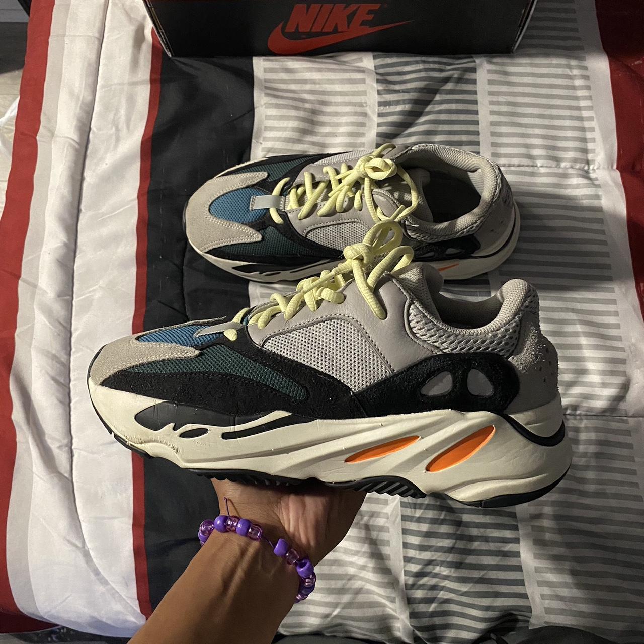 yeezy boost 700 wave runner sizing