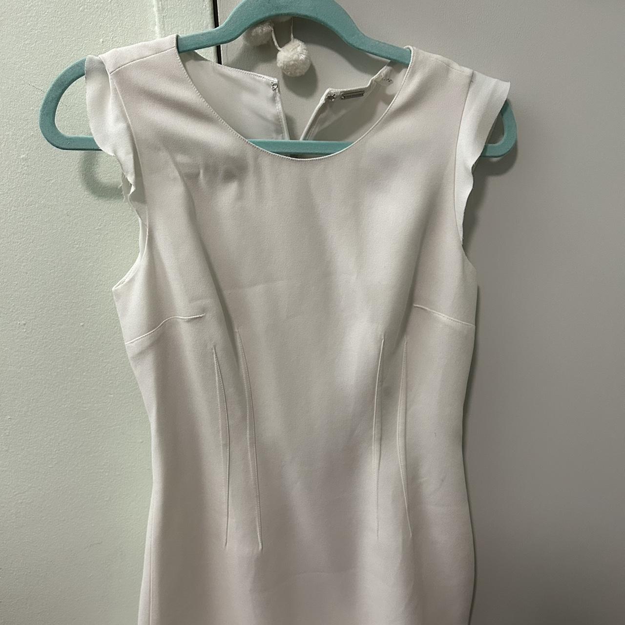 Elie Tahari White Dress perfect for work, or for... - Depop