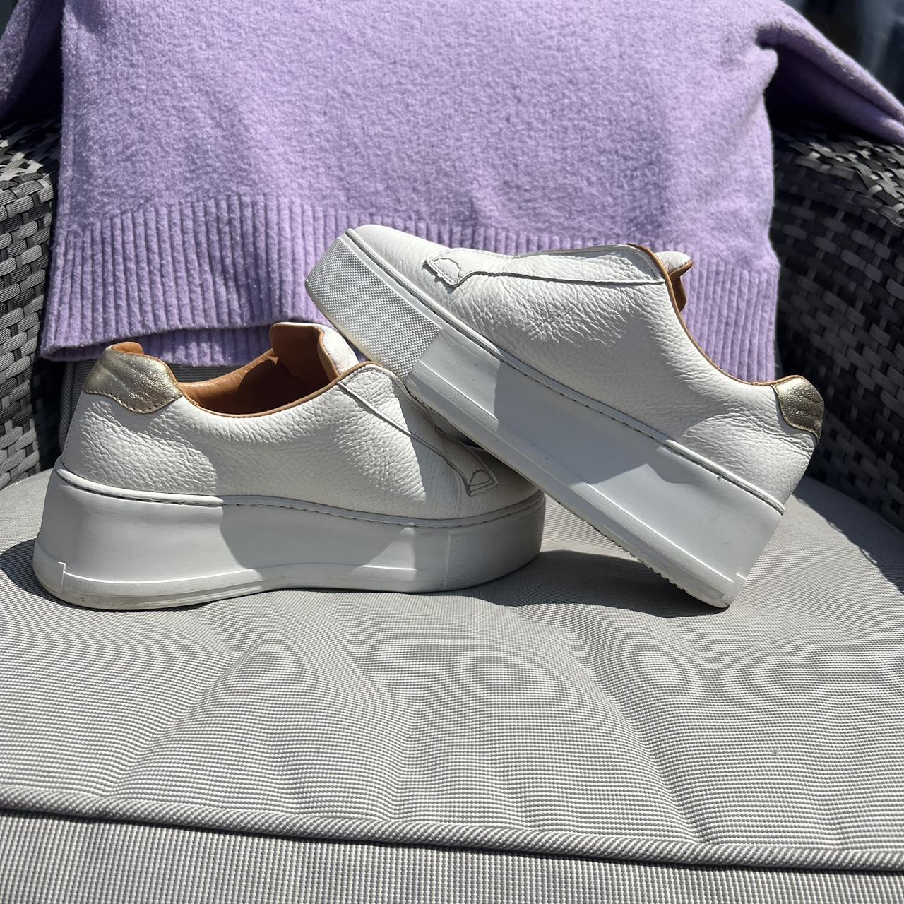 flatform laceless sneaker