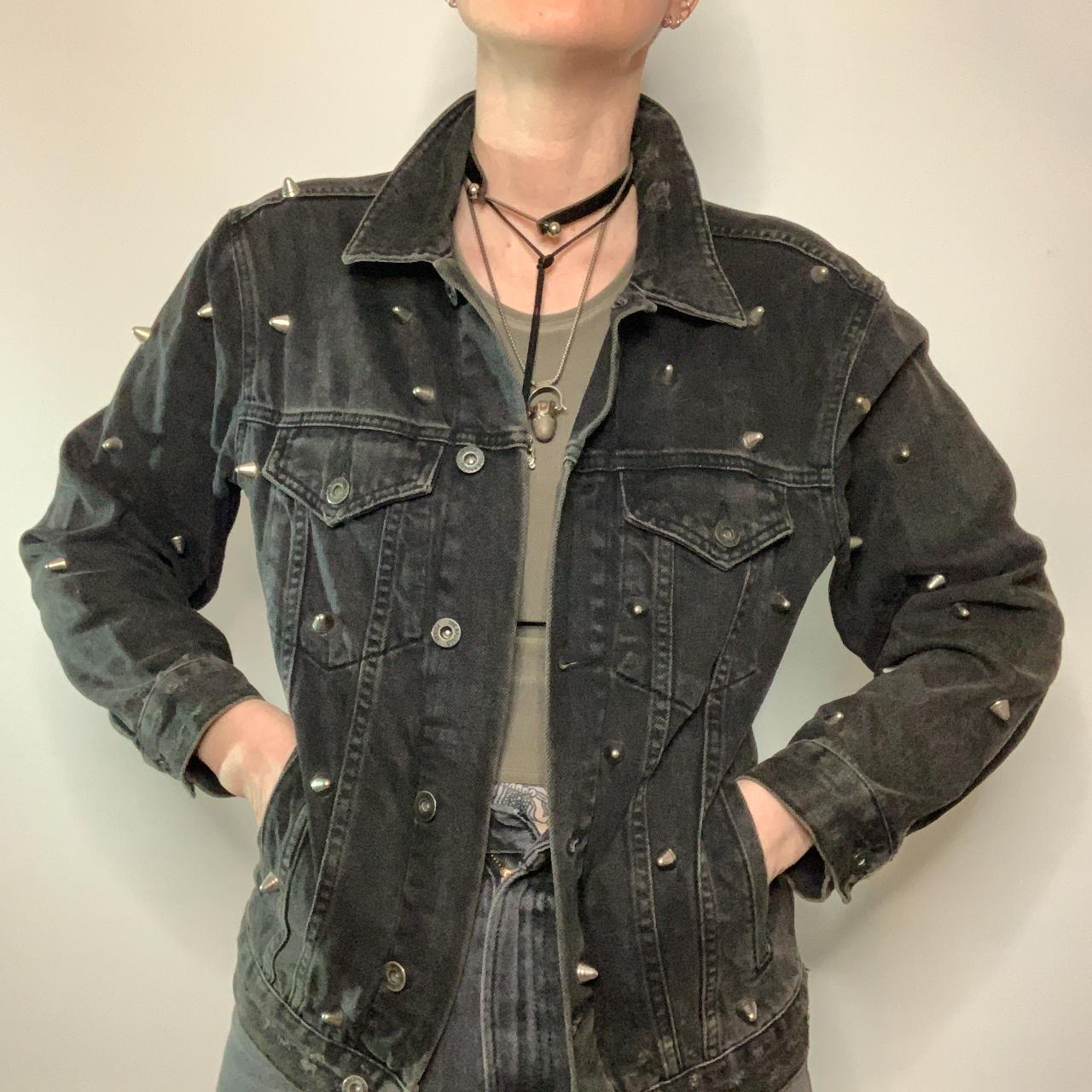 NWT The Ragged Priest Two-Tone Frayed Denim Jacket Size S | Frayed denim  jacket, Clothes design, Fashion trends