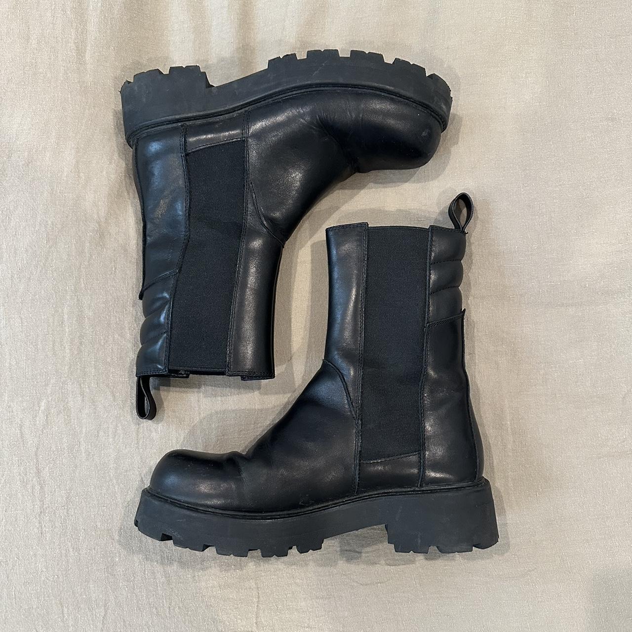 Vagabond Women's Black Boots Depop