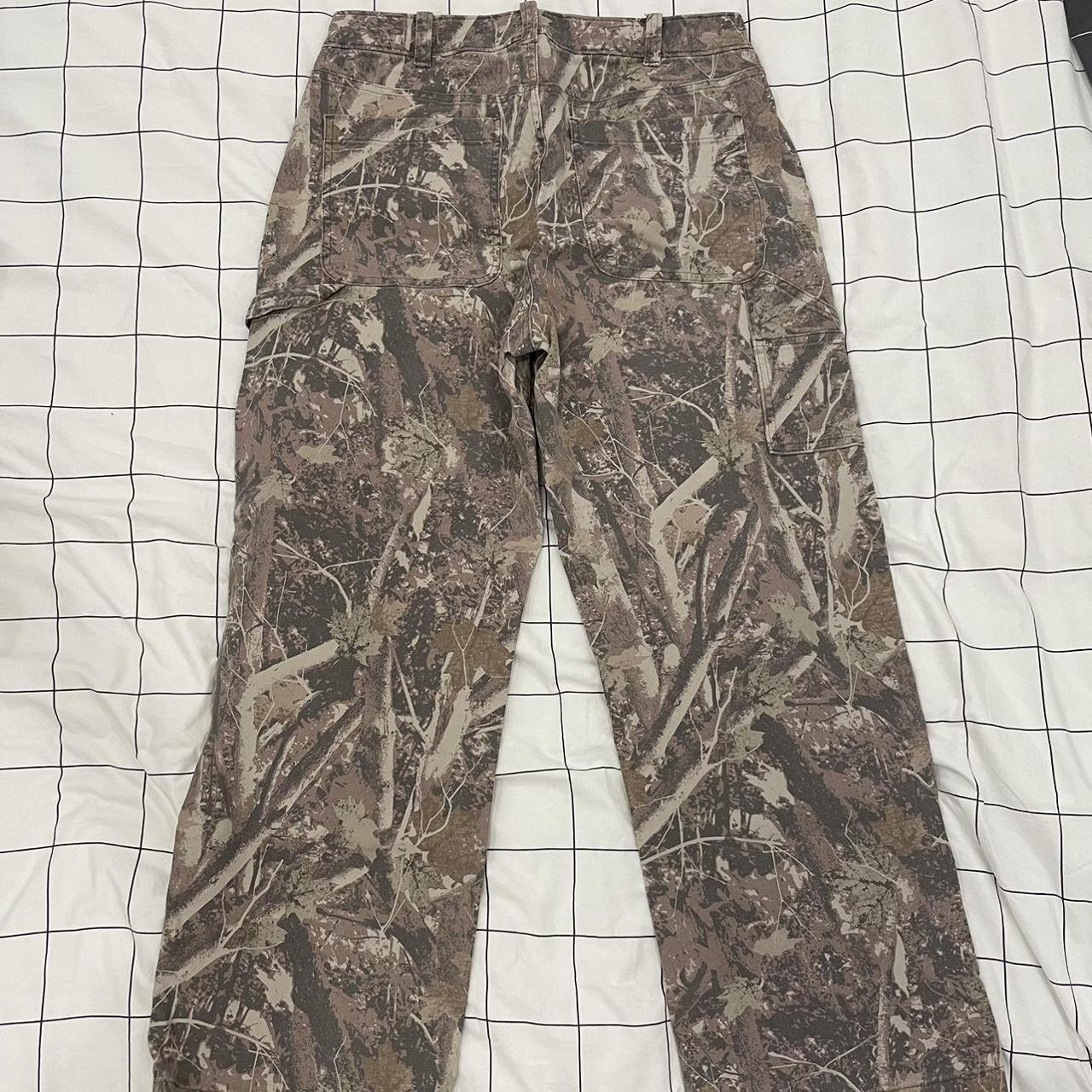 Abercrombie men’s baggy pant camo print size 31x30... - Depop