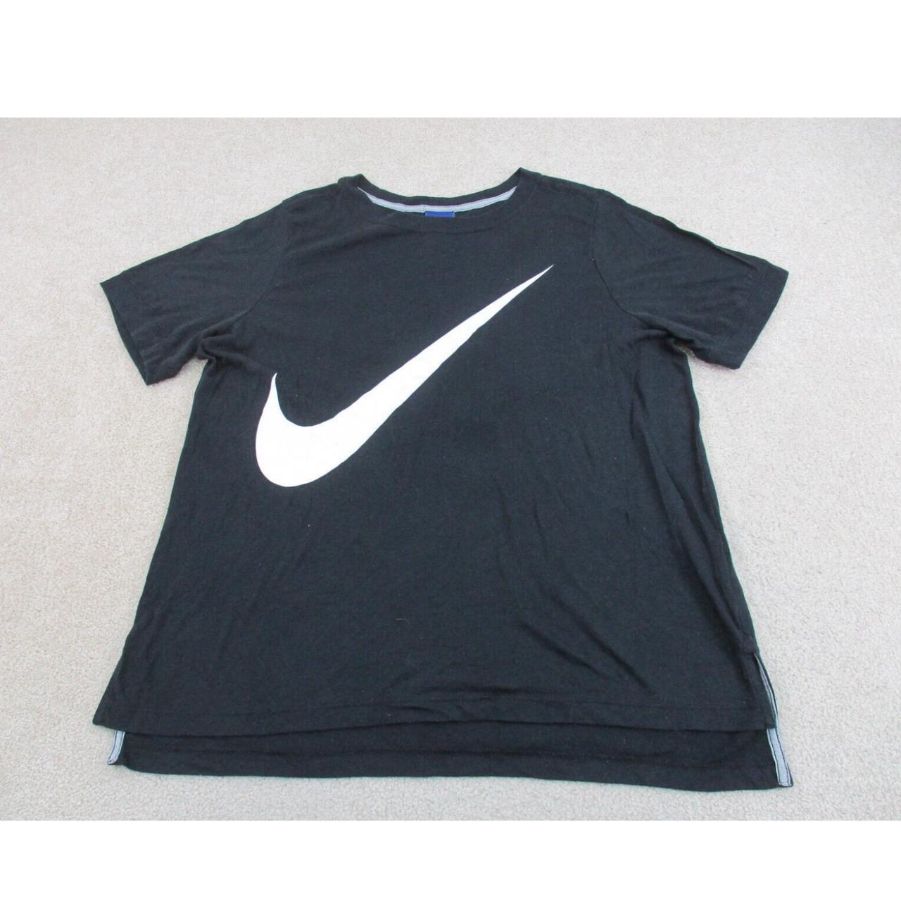 mens black and white nike shirt